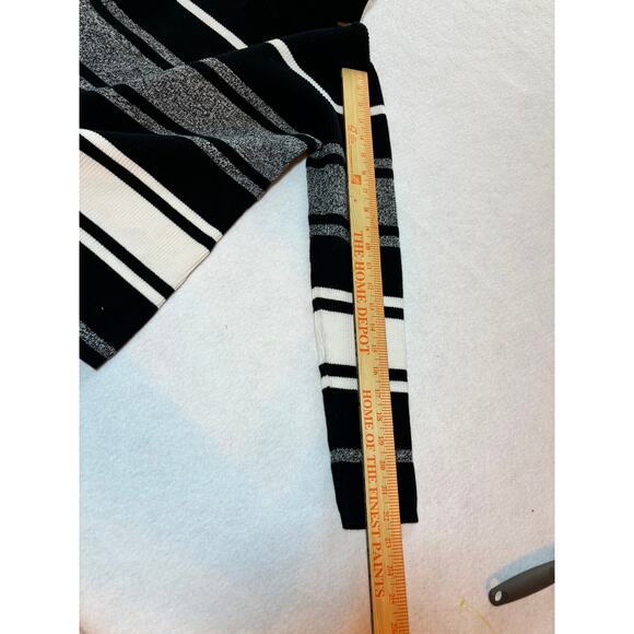 Liz & Co. Ribbed Black White Gray Turtleneck Cotton Blend Sweater NO SIZE TAG - Picture 4 of 5